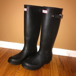 NWOT Matte Black HUNTER BOOTS